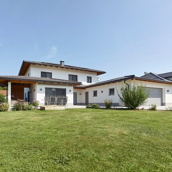 Familien Ziegelhaus mit Terrasse