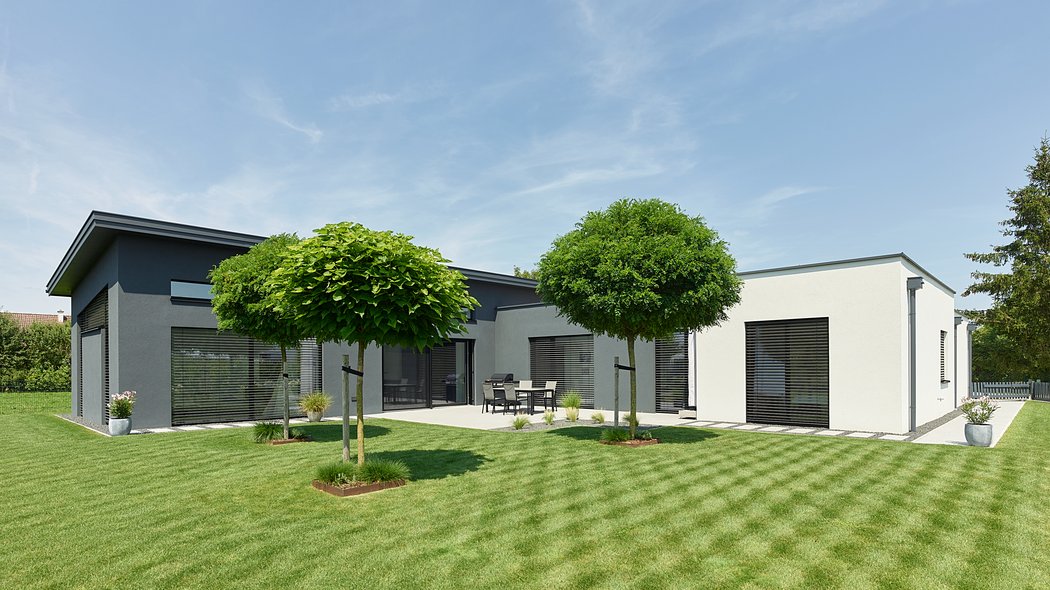 Gartenansicht des Einfamilienhaus mit großen Fenstern