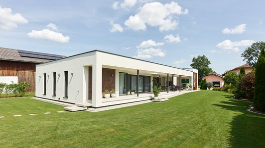 Hebenstreit Wohnhaus - Schräge Frontalansicht